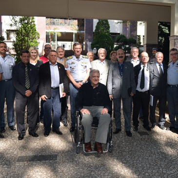 Comandante da Polícia Militar Nivaldo Restivo recebe Adepom em reunião no quartel do Comando Geral da PM