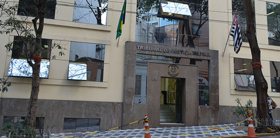 TJ Militar recorre para manter em vigor regra sobre PMs na cena do crime