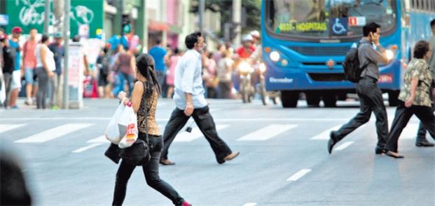 Pedestres e ciclistas poderão ser multados por infrações de trânsito