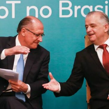 Sai Alckmin, entra Márcio França