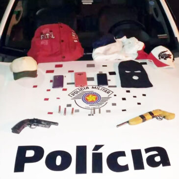 PMs do 20º BPM/I detêm ladrões de residência em São Sebastião