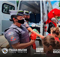 33º BPM/M distribui brinquedos para crianças carentes