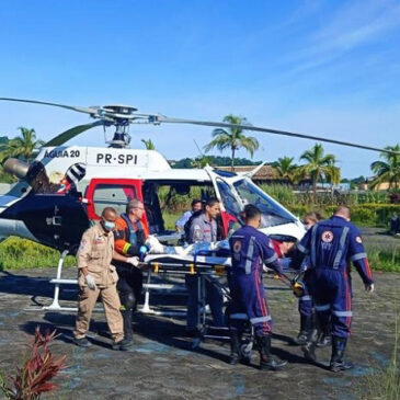 Bombeiros da PMESP socorrem vítimas perdidas em mata da Ilhabela