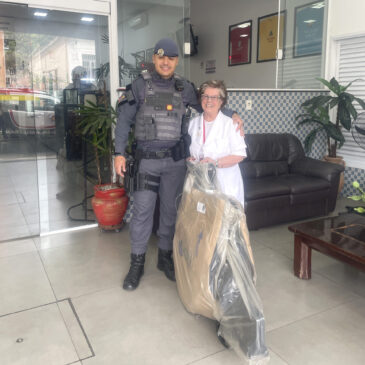 Cabo PM veterano recebe doação de cadeira de rodas do Serviço Social da ADEPOM