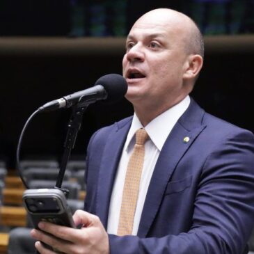 Câmara aprova novas regras para contagem do tempo de serviço por PMs e bombeiros